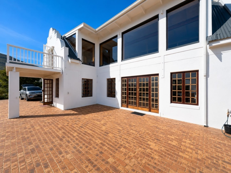 To Let 2 Bedroom Property for Rent in Crofters Valley Western Cape